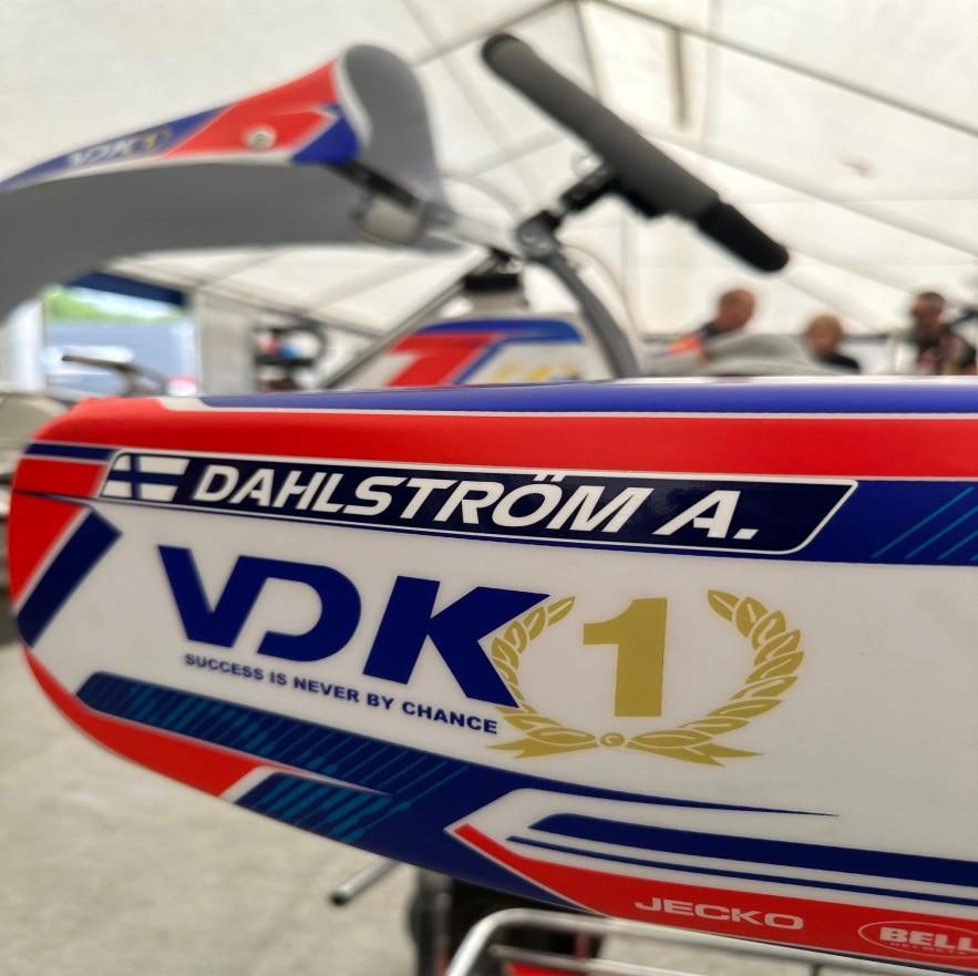 VDK Racing kart bodywork with Dahlström A. name panel